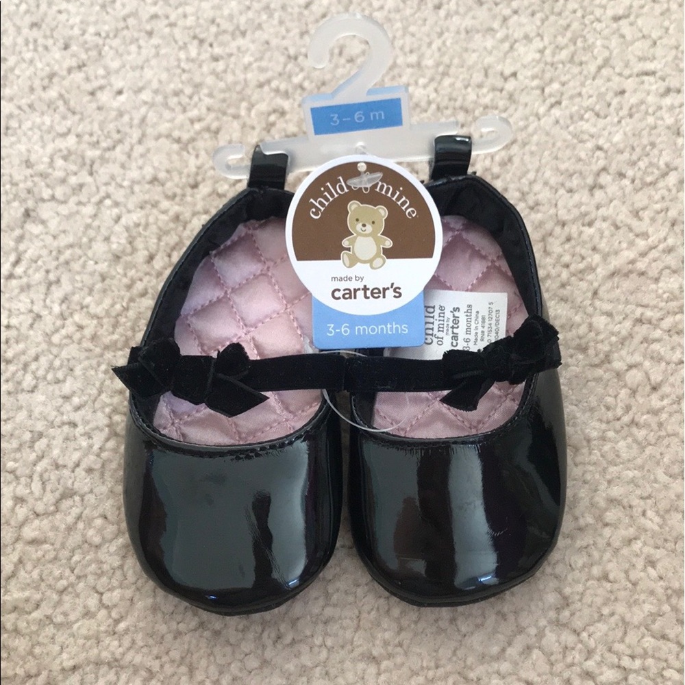 NWT Carter’s baby shoes